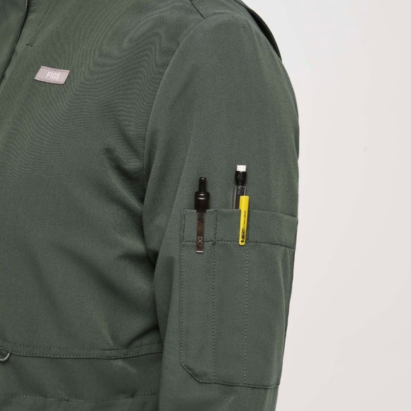 FIGS Page Scrub Jacket in Moss Size L - Picture 3 of 15